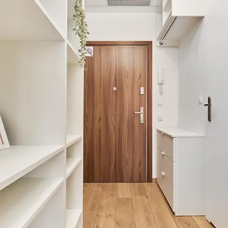 Apartment By The Oder River By Renters Breslau